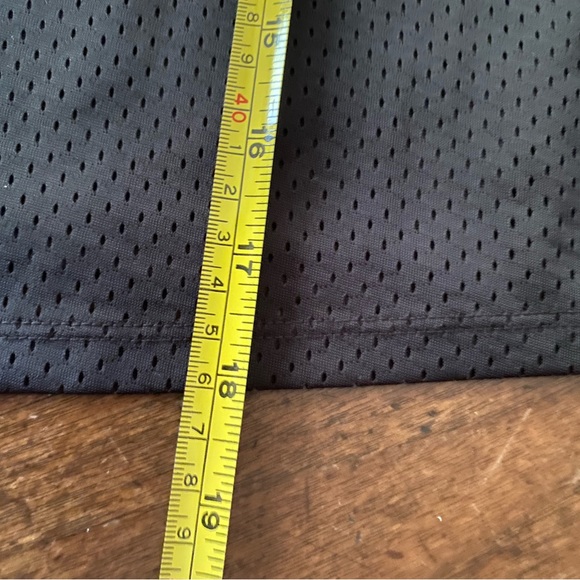 Victoria’s Secret Pink Cropped T-shirt NWOT - Picture 8 of 8